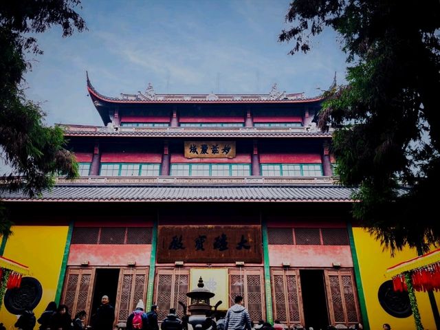 🧘‍♂️ 杭州靈隱寺：千年古剎的靜謐禪旅