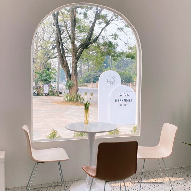 Every Moment Cafe & Bistro : คาเฟ่ริมแม่น้ำโขง