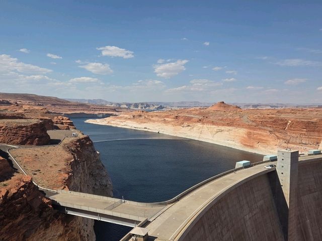 Glen Canyon Dam near Antelop Canyon