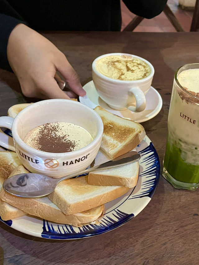 กาแฟไข่ ที่ Little hanoi ☕️🥚