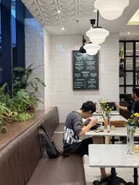 A safe bet on coffee in Surabaya