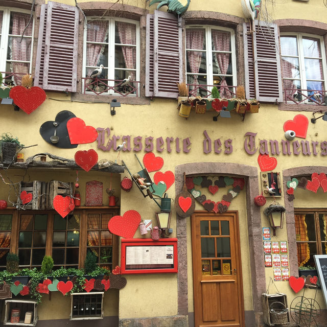 【フランス】おとぎ話に迷い込んだような街並み
