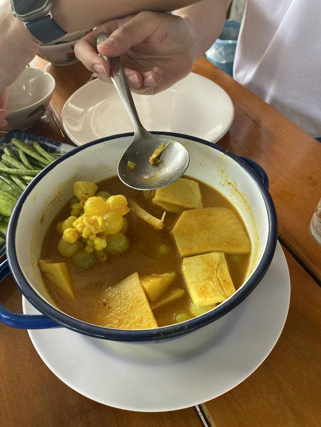 สดจริง ไม่จกตา! ซีฟู้ดจัดเต็มที่ครัวป้าลูกเขียด