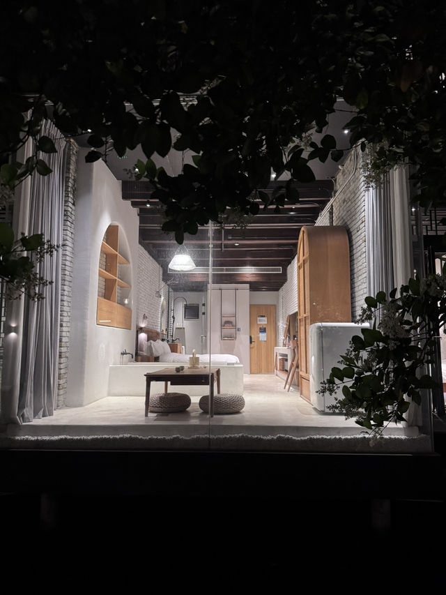 A Wonderful Stay at Floral Lux · Wuxi Zhise · Nanchan Guanshui Hotel