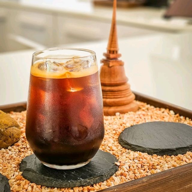 beautiful cafe 