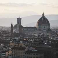 Florence | Turning the Pages of an Art Magazine While Wandering Florence's Streets! 🎨🇮🇹