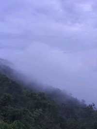 จุดชมวิวปลายฟ้า - มุมสวยในอุทยานแห่งชาติศรีน่าน