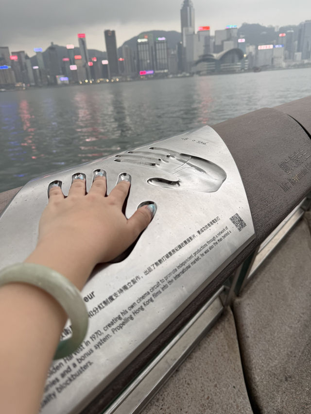 “Skyscrapers, Street Bites & Sho En Nights – HK, You Have My Heart 💛