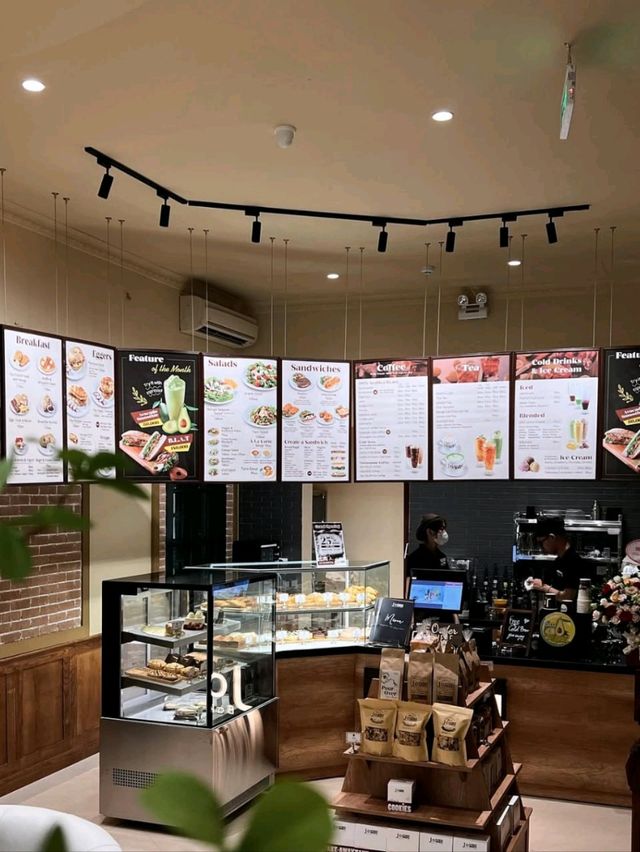 Joma Bakery Café