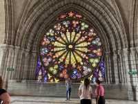 【ヴォト国立大聖堂｜Basilica del Voto Nacional】