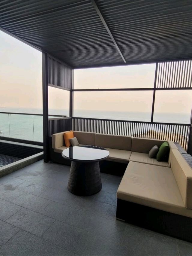 Coastal Luxury Vibes