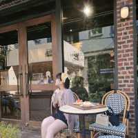 คาเฟ่สไตล์ฝรั่งเศสที่พลาดไม่ได้