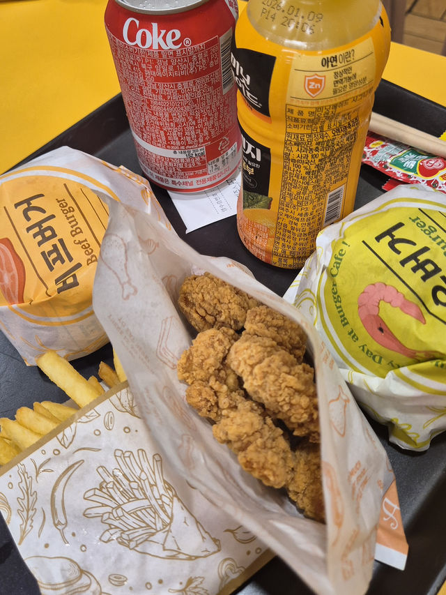 🍔 에버랜드 속 작은 유럽, 버거 한 입과 츄러스 한 입 🌭✨