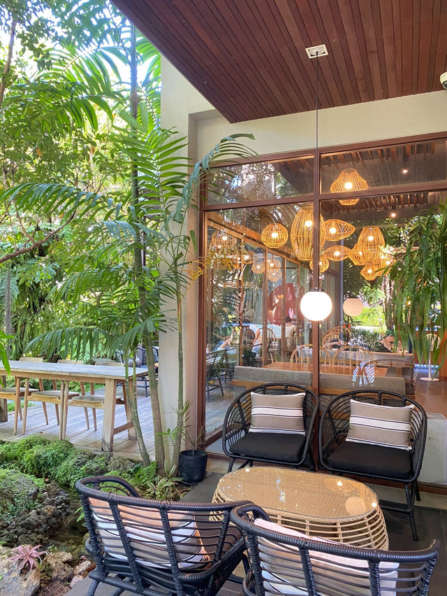 🌿☕ รีวิว: ORB Cafe & Meal – คาเฟ่สไตล์อบอุ่น