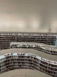 library Orchard Singapore 📚