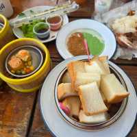 นมฤๅดี-Nomruedee ร้านริมน้ำปัตตานี