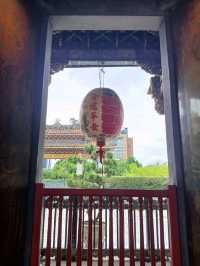 ขอพรเทพเจ้าที่ วัดหลงซาน