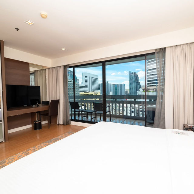 PARKROYAL Suites Bangkok 