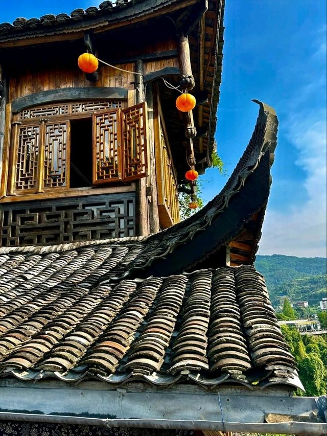 “The Ancient Town by the Falling Waters”