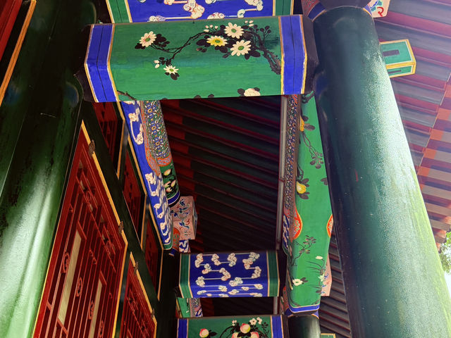 📍【北京 · 恭王府】 一日穿越王府時光，走進權傾一時的和珅宅邸。