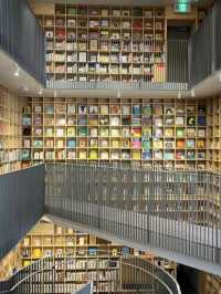 🇯🇵大阪親子景點📚🛍️「童書之森」（こども本の森）