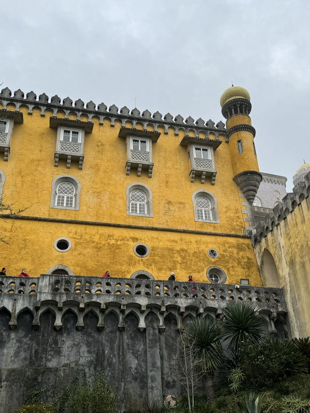 동화 속 성, 신트라 페나 궁전 (Palácio da Pena)