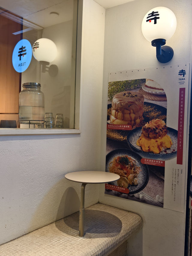 杜拜朱古力梳乎厘,鬆軟富蛋香味 杜拜朱古力梳乎厘,鬆軟富蛋香味