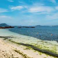 Family-Friendly Fun in Pristine, Shallow Waters