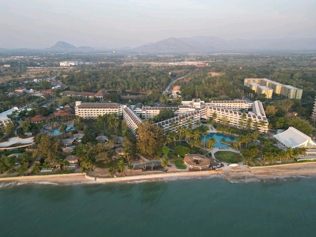 Huge resort in Cha Am Huge resort in Cha Am