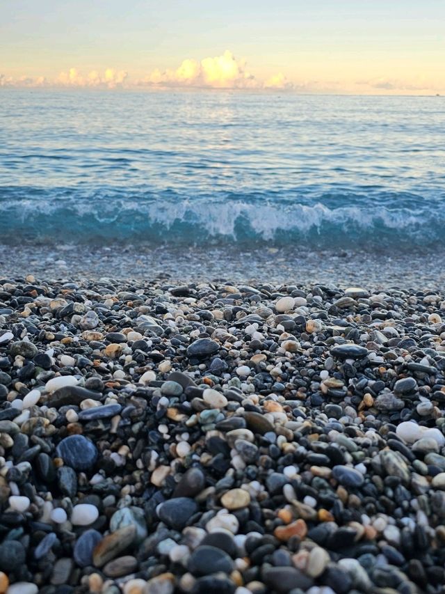 🌊 花蓮｜彩色礫石海岸〔七星潭〕
