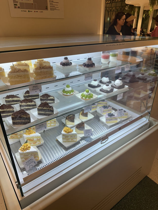 大邱現代百貨9F新潮咖啡廳working cup cafe 大邱現代百貨9F新潮咖啡廳working cup cafe
