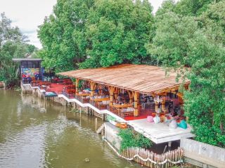 Charming Riverside Café in Samut Sakhon