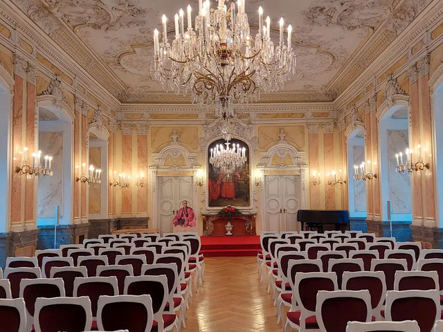 大司教宮殿 – Arcibiskupský palác