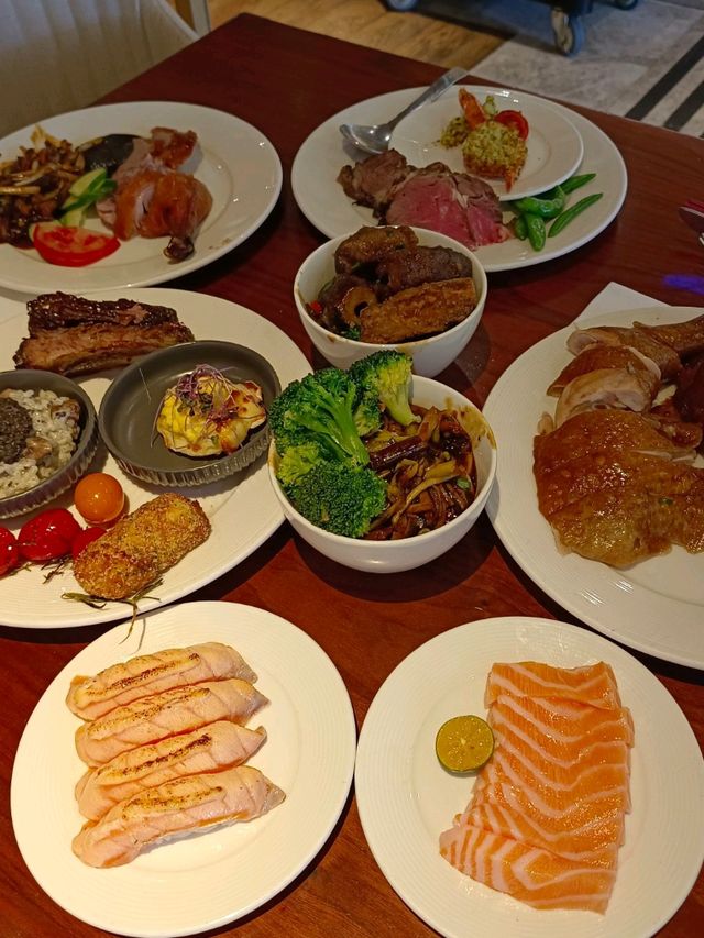 台北君悅酒店，凱菲屋Café 平日午餐