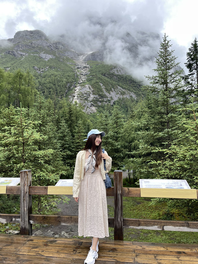 🏔️ ภูเขาสี่ดรุณี