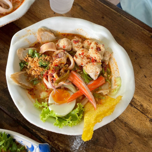 ก๋วยเตี๋ยวต้มยำน้ำข้นให้รีบตัก
