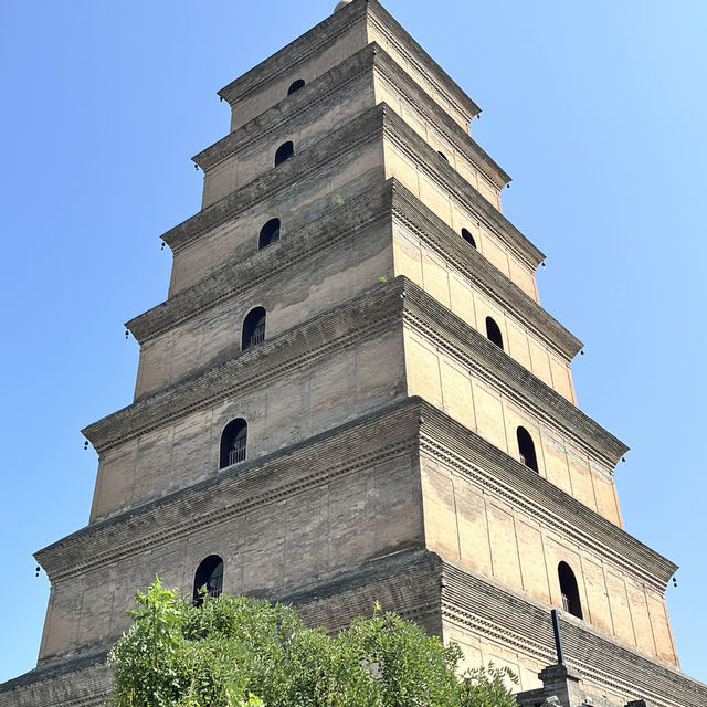 🕰 Day Trip in Xi’an — From Tang Dynasty Heritage to Modern Lights
