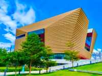 A Modern Window to Ancient China — Hong Kong Palace Museum