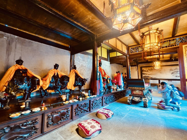 雪季的「黃龍」:在人間瑤池放慢腳步 雪季的「黃龍」:在人間瑤池放慢腳步