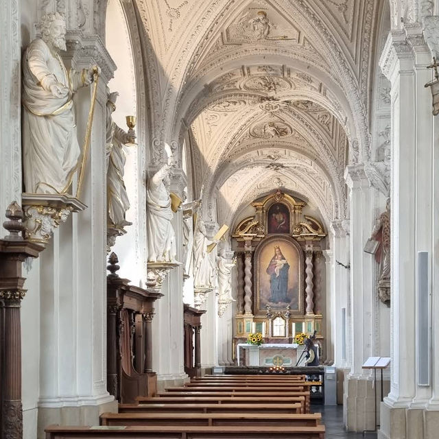 St. Andreas Church Düsseldorf – Baroque Splendor in the Heart of the Old Town