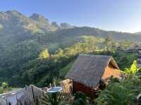 บ้านลีซู ดอยหลวงเชียงดาว — ที่พักบนเขาวิวหลักล้าน 