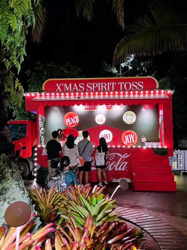 Christmas Wonderland Singapore at Gardens by the Bay – Festive Fun & Markets