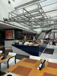 Breakfast at BLD Cafe