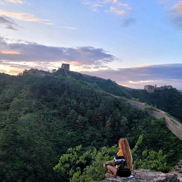 Sunrise on the great wall.
