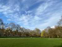 🌿🦢 St. James's Park: Tranquility in London 