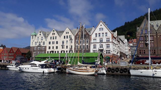 Bergen: Norway’s Gateway to the Fjords 🇳🇴