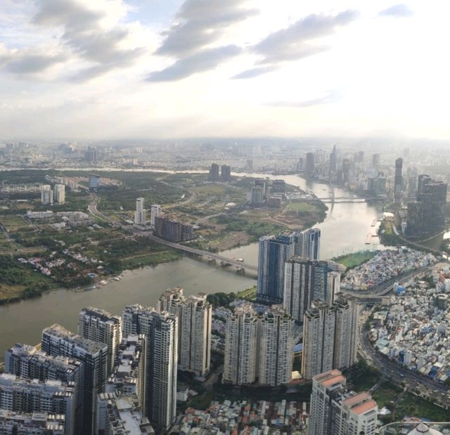 Climbing on top of Landmark 81 🇻🇳
