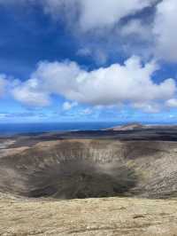 Hiking Caldera Blanca: Reviewing Epic Crater Trek in Lanzarote