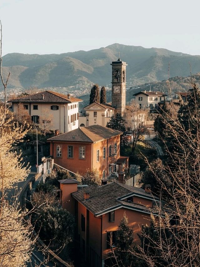 🏰🧡 “Stone Walls & Sky-High Views: My Perfect Day in Bergamo” 🇮🇹