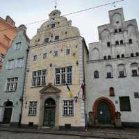 🏰✨ “Baltic Beauty: A Perfect Day in Riga” 🇱🇻
